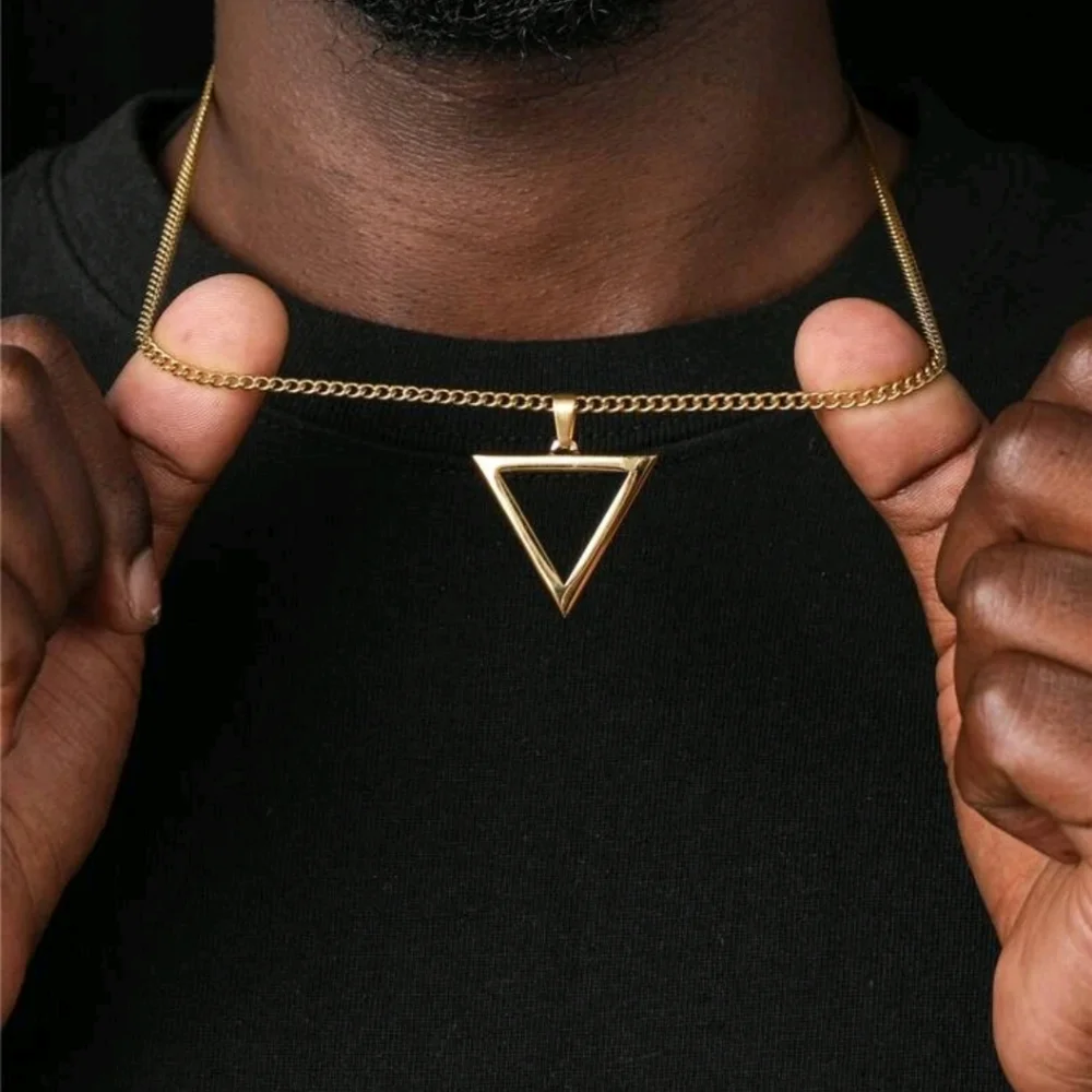 NEW! TRIANGLE PENDANT NECKLACE CHAIN - Picture 2 of 4